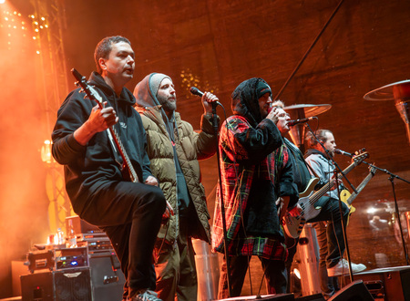 Pravljični Kamnik navdušil s prvimi tremi prednovoletnimi koncerti (11)